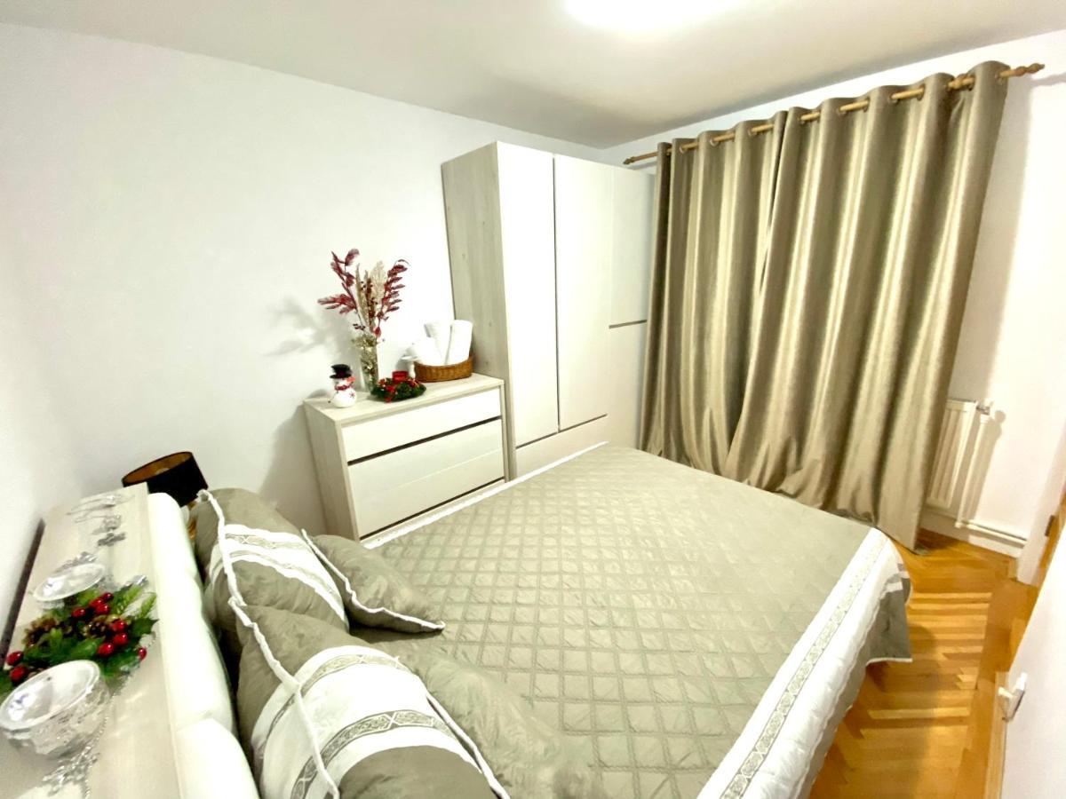 Home Away - Chic And Cozy Apartment Constanta Exterior photo